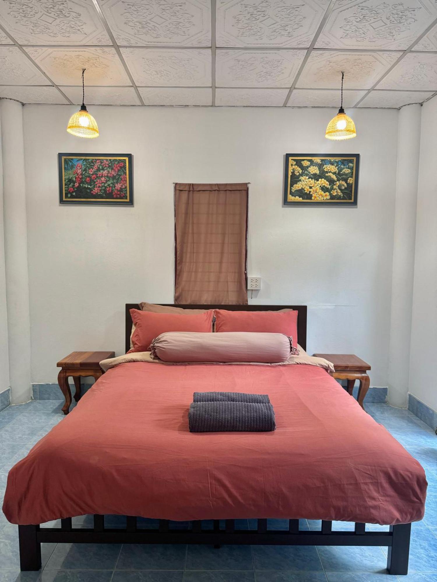 River Flow House Bangtanod Photharam Extérieur photo